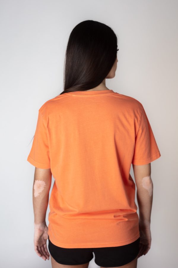 T-SHIRT UNISEX RAINBOW JUSI MELO FLUO, LOGO CATARIFRANGENTE - immagine 5